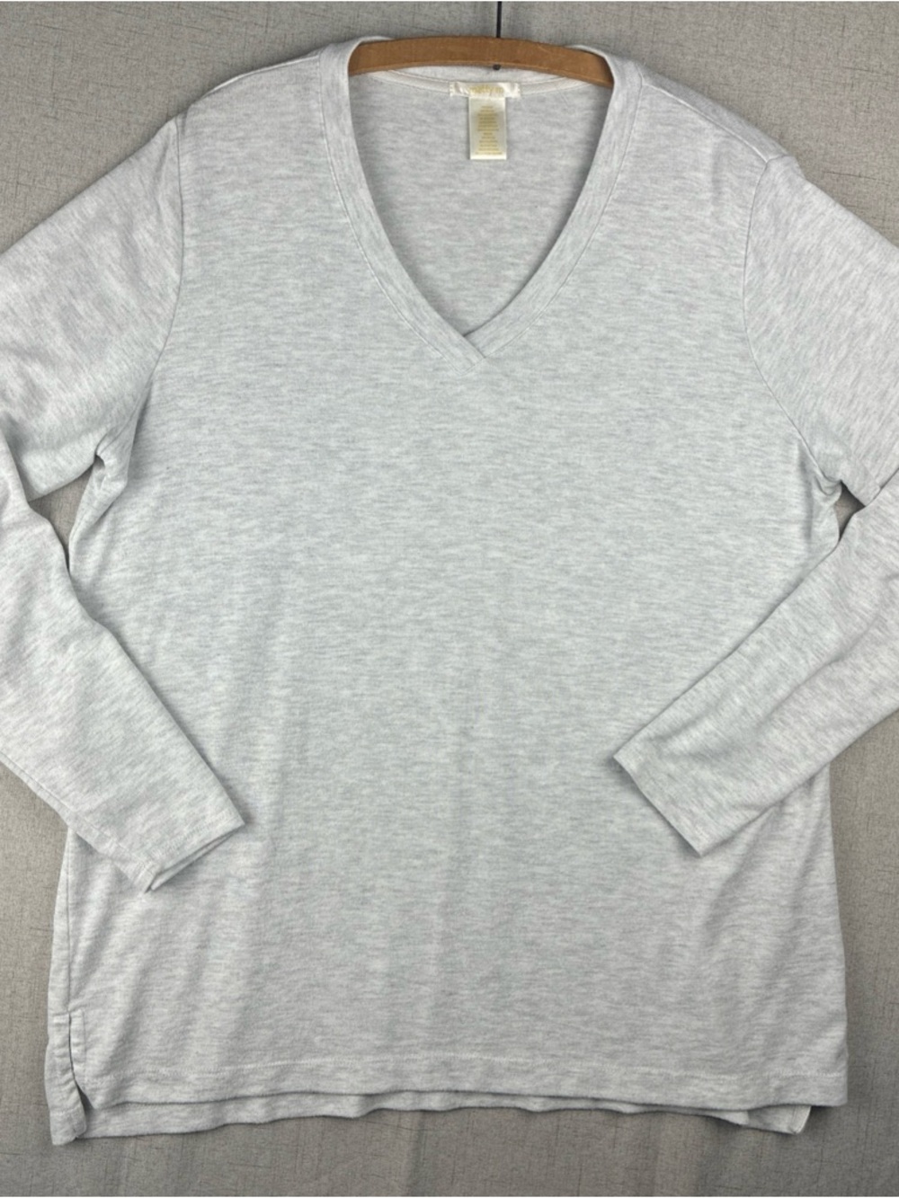 Matty M Lagenlook Super Soft Neutral Gray XL Long Sleeve V Natural Lounge Femme